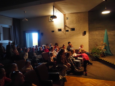 Teatrzyk "Urodziny Czerwonego Kapturka" w wykonaniu sekcji Teatralnej