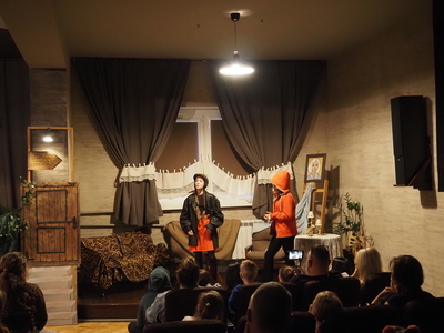 Teatrzyk "Urodziny Czerwonego Kapturka" w wykonaniu sekcji Teatralnej