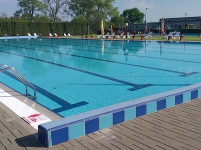 Basen odkryty 50 m