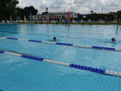 Basen odkryty 50 m