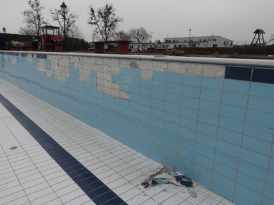 Prace remontowe duży basen