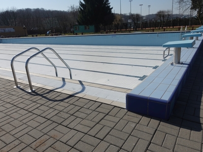 Prace remontowe duży basen