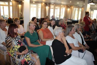 Kadra pracownicza oraz emeryci Centrum