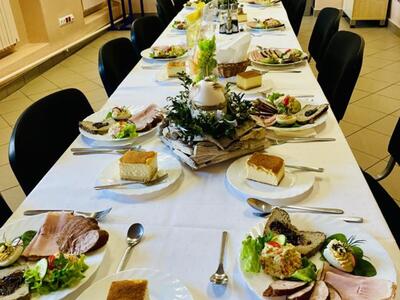 Poczęstunek na stole