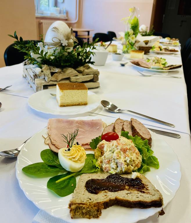 Poczęstunek na stole