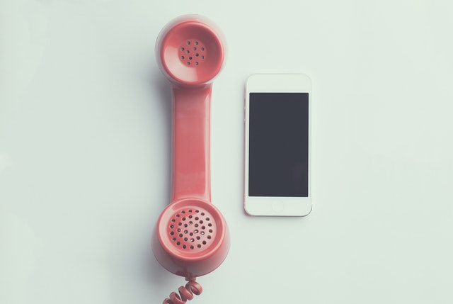 telefon.jpg