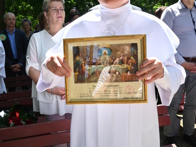 Pamiątkowe zdjęcie Pawła z Pierwszej Komunii Świętej
