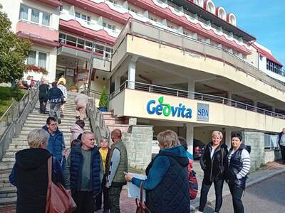 Wyjście z Ośrodka wczasowego Geovita