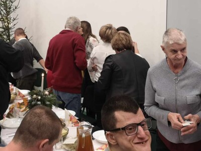 Dzielenie się opłatkiem