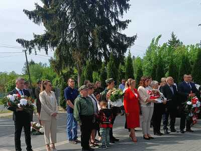 W oczekiwaniu na złożenie wiązanki.