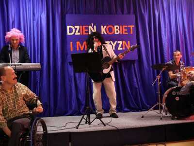DZIEŃ KOBIET 16