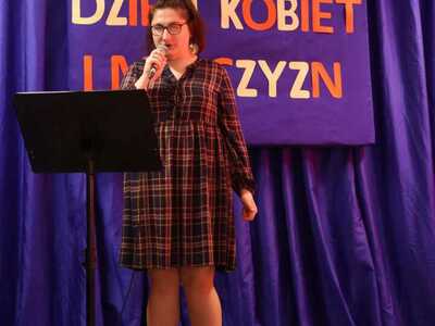 DZIEŃ KOBIET 18