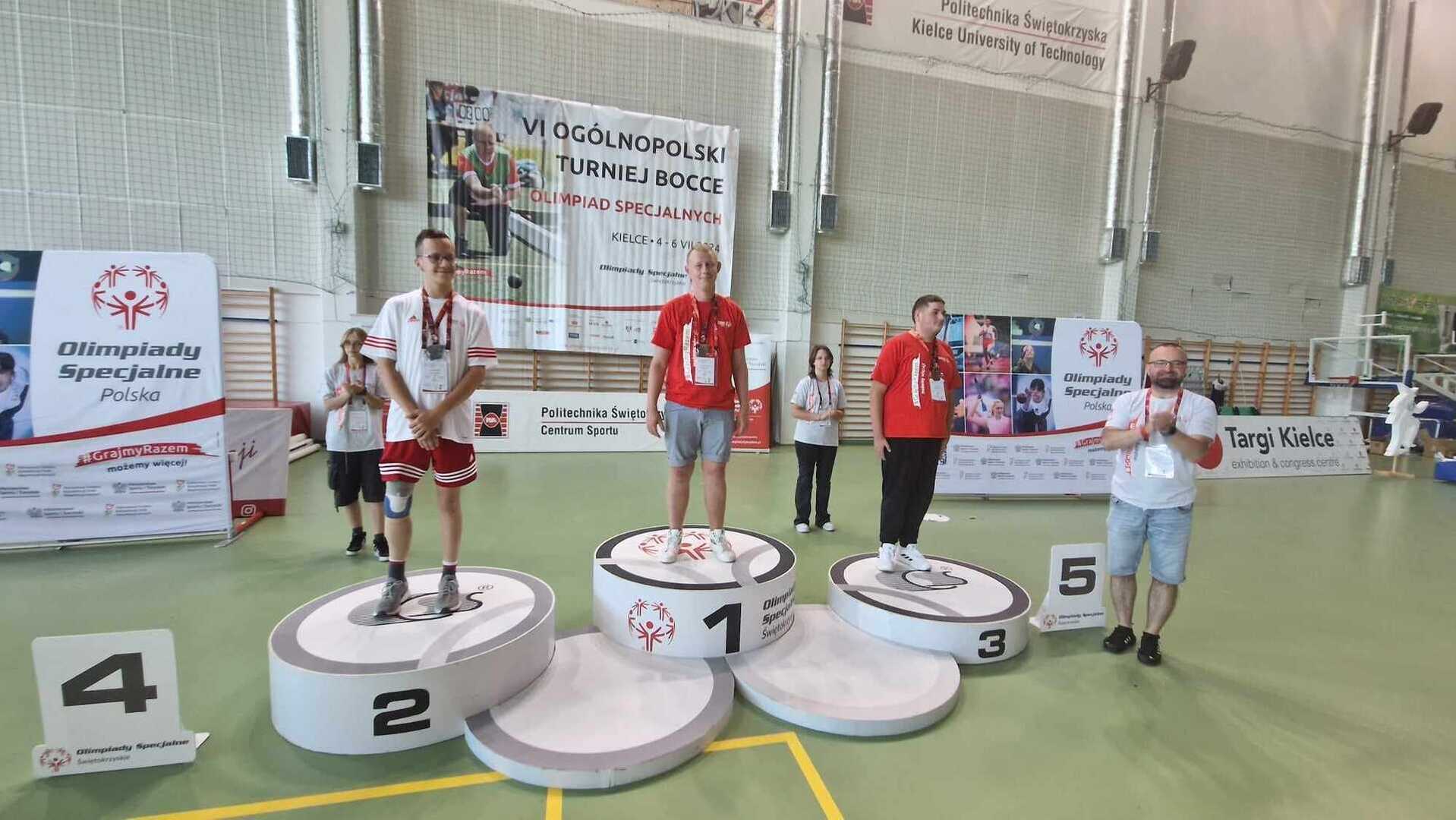 Słoneczni 1