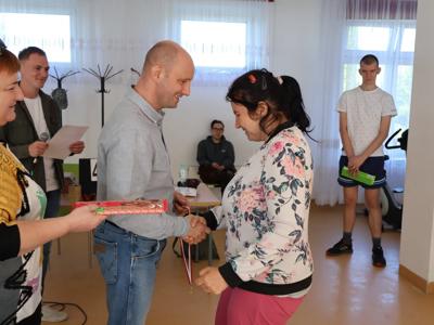 Uroczyste wręczenia medali, dyplomów oraz upominków zawodnikom.
