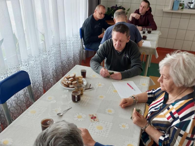 Mieszkańcy DPS-u podczas Turnieju Tysiąca.