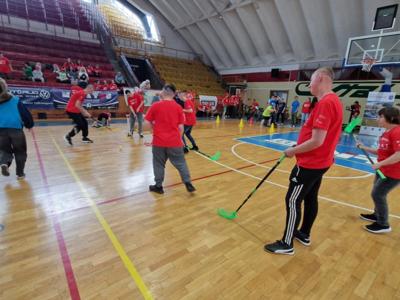 Wspólna zabawa i rywalizacja podczas Pikniku Bądź Fit
