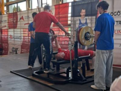 Nasi mieszkańcy podczas zawodów XIV Ogólnopolskim Mityngu Trójboju Siłowego Olimpiad Specjalnych