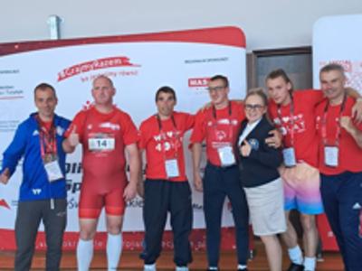 Nasi mieszkańcy podczas zawodów XIV Ogólnopolskim Mityngu Trójboju Siłowego Olimpiad Specjalnych