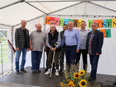 Zdjecia pamiątkowe z ,,Przegląd Piosenki Biesiadnej''.