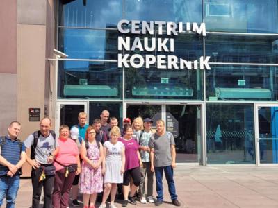 Nasi mieszkańcy podczas wycieczki do Warszawy i Centrum Nauki Kopernika.