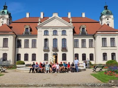 Nasi miesszkańcy na wycieczce do Kozłówki i Muzeum Wsi Lubelskiej.