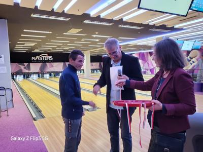 Nasi mieszkańcy podczas  X Regionalnego Turnieju Bowlingu Olimpiad Specjalnych.