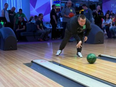 Nasi mieszkańcy podczas  X Regionalnego Turnieju Bowlingu Olimpiad Specjalnych.