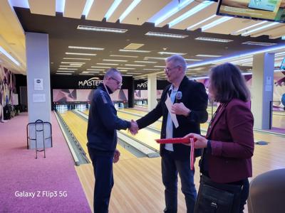 Nasi mieszkańcy podczas  X Regionalnego Turnieju Bowlingu Olimpiad Specjalnych.