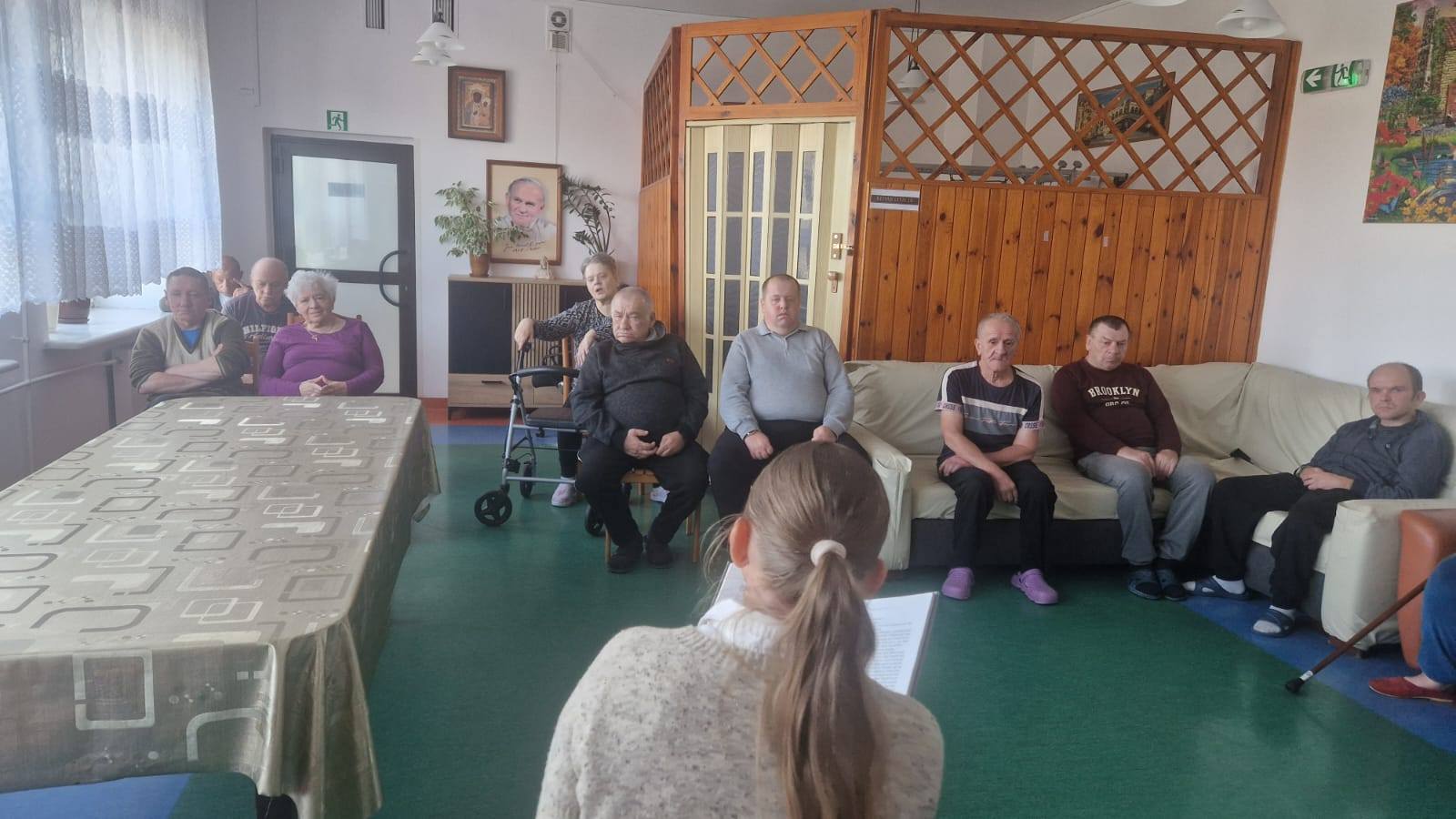 Dziś w Domu Pomocy Społecznej w Ostrowie Krupskim odbyło się wyjątkowe spotkanie z baśnią.