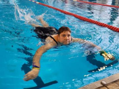 Nasi mieszkańcy podczas Wojewódzkich Integracyjnych Zawodów w Pływaniu Osób Niepełnosprawnych Lublin 28.10.2025.