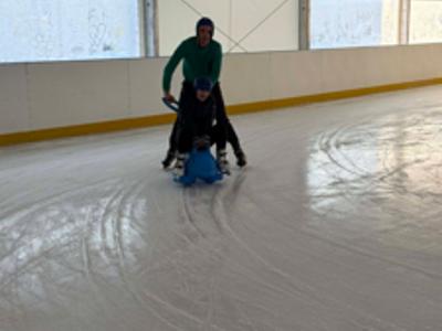 Nasi mieszkańcy na lodowisku w Krasnymstawie