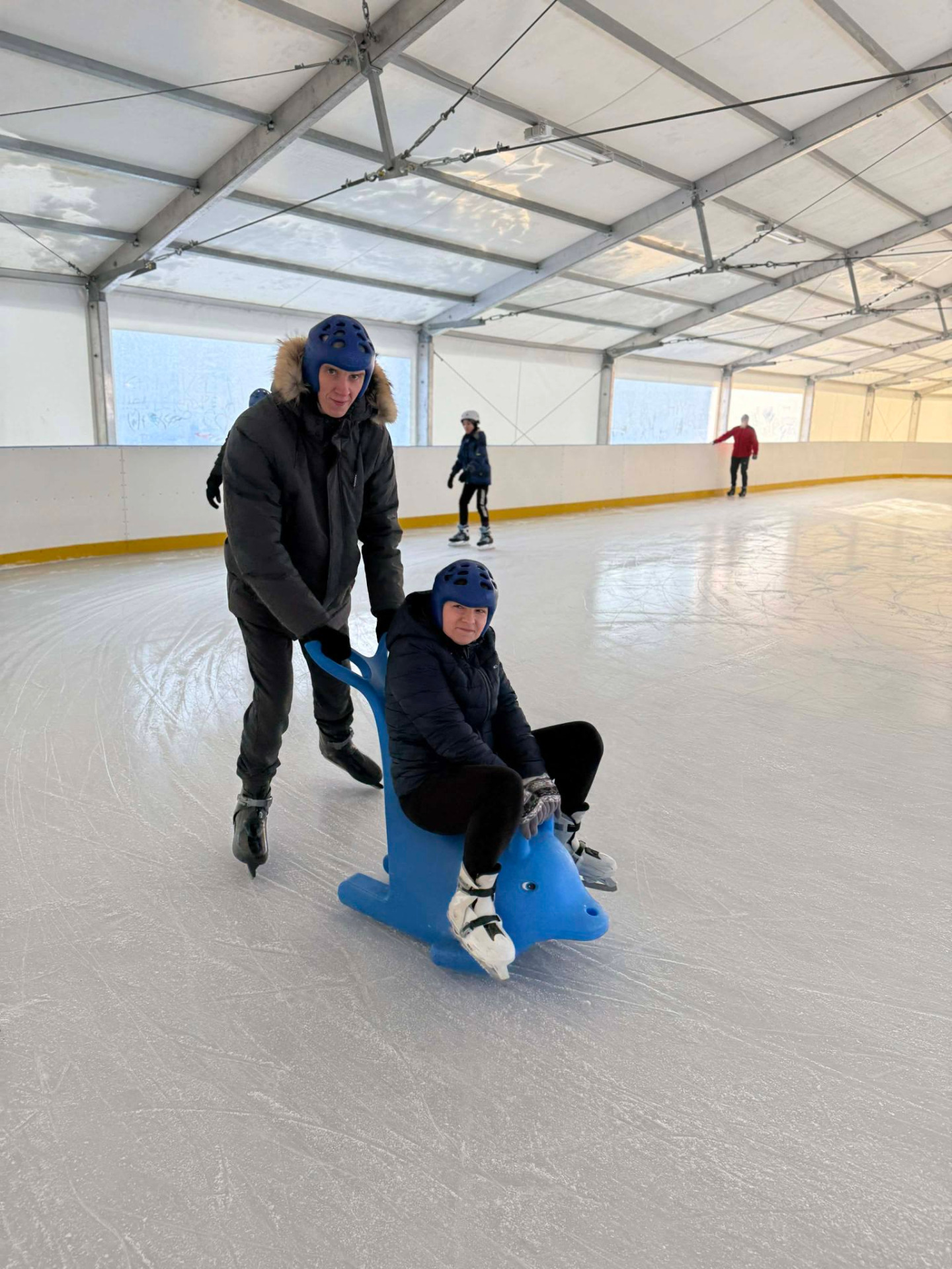 Nasi mieszkańcy na lodowisku w Krasnymstawie