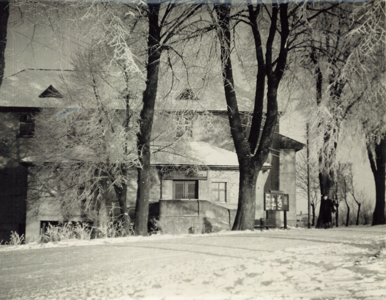 Kino w latach 70-tych. Zdjęcie z zasobu Muzeum Regionalnego w Bobolicach.