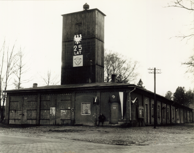 Remiza strażacka (1970). Zdjęcie z zasobu Muzeum Regionalnego w Bobolicach.