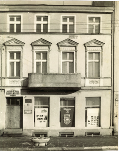 Budynek Miejsko-Gminnego Ośrodka Kultury (1983). Zdjęcie z zasobu Muzeum Regionalnego w Bobolicach.