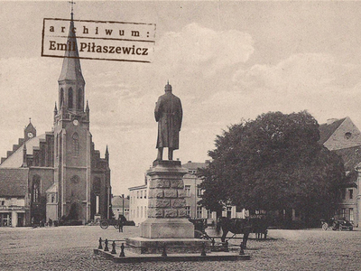 Fot. 1a. Rynek przedwojenny.