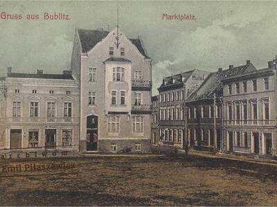 Fot.17. Południowa część rynku przed odsłonięciem pomnika Wilhelma I (1906 rok). Z kolekcji Emila Piłaszewicza.