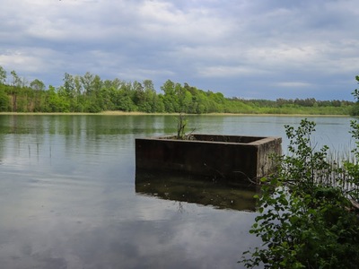 Jezioro Pluszne - obiekt kanału zalewowego	Autor zdjęcia: Agnieszka Żyznowska
