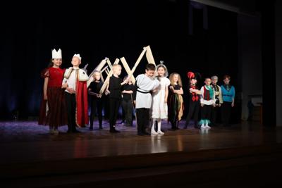 Fragment spektaklu przeglądowego - Lubuskie Konfrontacje Artystyczne TEATR - Finał Wojewódzki