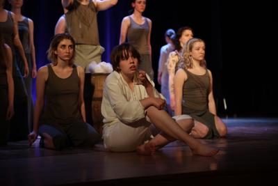 Fragment spektaklu przeglądowego - Lubuskie Konfrontacje Artystyczne TEATR - Finał Wojewódzki