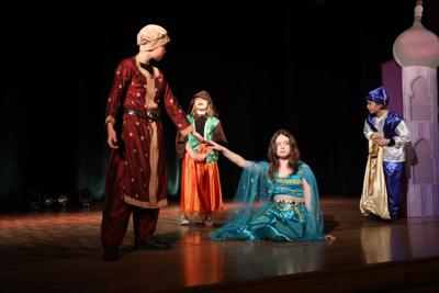 Fragment spektaklu przeglądowego - Lubuskie Konfrontacje Artystyczne TEATR - Finał Wojewódzki