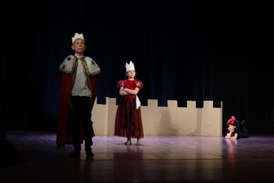 Fragment spektaklu przeglądowego - Lubuskie Konfrontacje Artystyczne TEATR - Finał Wojewódzki
