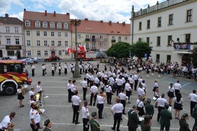 Wspólny występ pięciu orkiestr na Placu Ratuszowym
