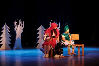 Fragment występu teatralnego w ramach LKA Finał Wojewódzki TEATR 2024