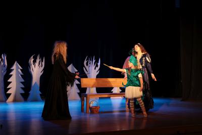 Fragment występu teatralnego w ramach LKA Finał Wojewódzki TEATR 2024