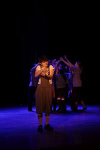 Fragment występu teatralnego w ramach LKA Finał Wojewódzki TEATR 2024