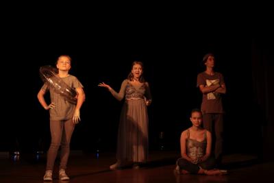 Fragment występu teatralnego w ramach LKA Finał Wojewódzki TEATR 2024