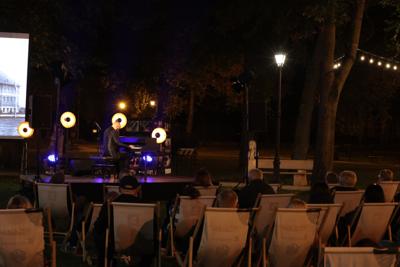 Koncert plenerowy Wojciecha Janiaka.