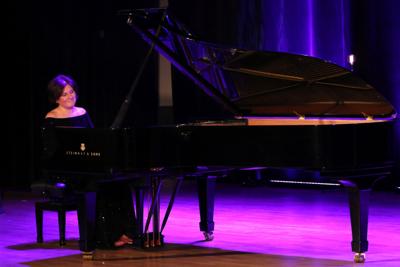 Koncert jubileuszowy Hanny Holeksy.