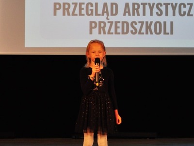 Przegląd Artystyczny Przedszkoli w ramach Dni Sulechowa 2022, występy na scenie.
